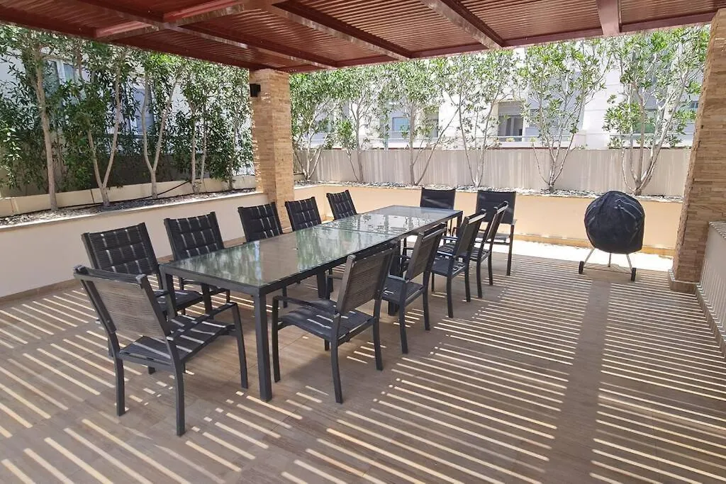 2 Bedroom Holiday Home Apartment With Pool View Brand New Dubai 0*,  United Arab Emirates