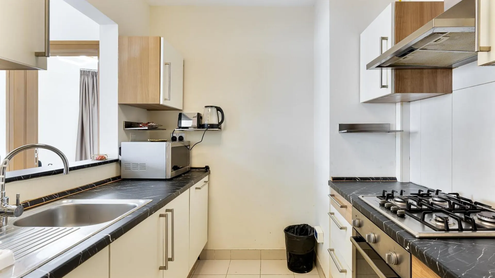 2 Bedroom Holiday Home Apartment With Pool View Brand New Dubai Verenigde Arabische Emiraten