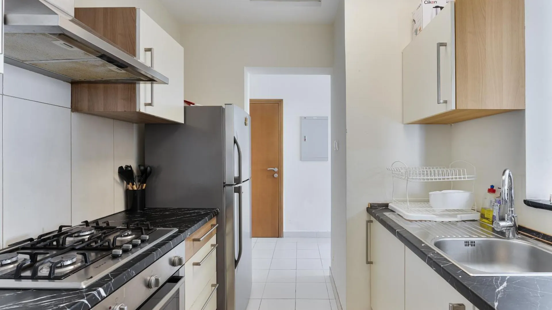 2 Bedroom Holiday Home Apartment With Pool View Brand New Dubai Verenigde Arabische Emiraten
